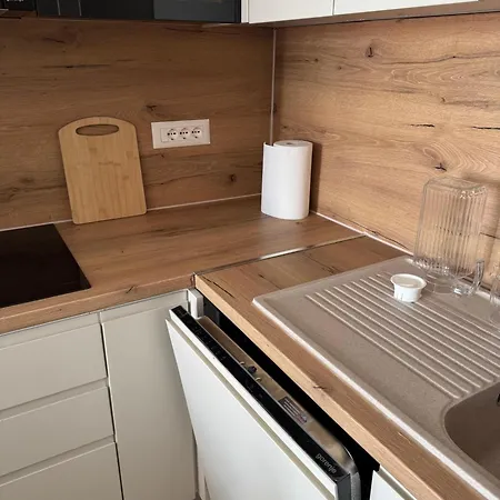 Апартаменты Gridis Qerret - One Bedroom Apartment, At Qerret Beach, Durres, Albania Голем