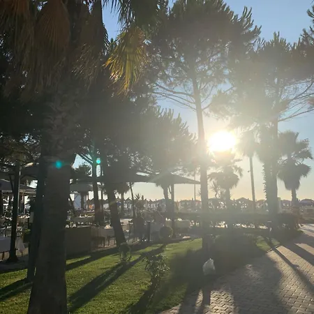 Gridis Qerret - One Bedroom Apartment, At Qerret Beach, Durres, Albania Апартаменты *