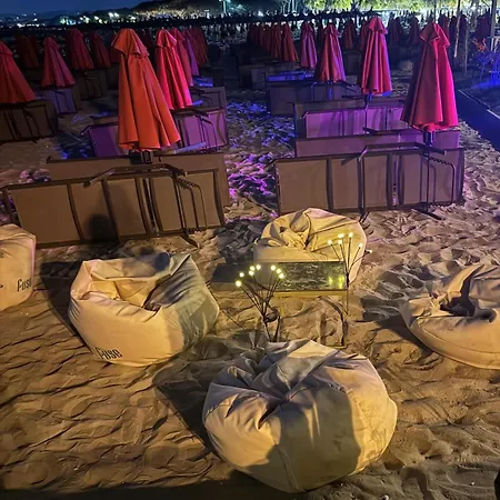 Апартаменты Gridis Qerret - One Bedroom Apartment, At Qerret Beach, Durres, Albania Голем