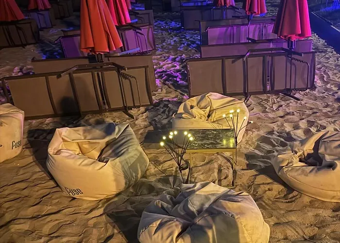 アパート Gridis Qerret - One Bedroom Apartment, At Qerret Beach, Durres, Albania ゴーレム