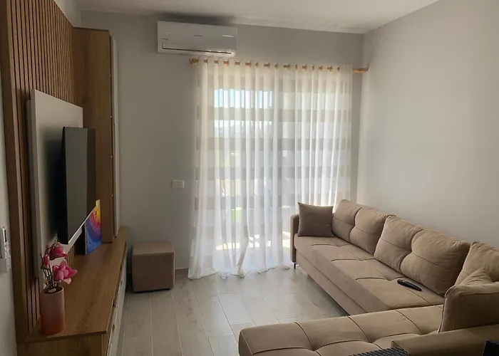 Gridis Qerret - One Bedroom Apartment, At Qerret Beach, Durres, Albania * ゴーレム