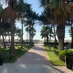 Appartamento Gridis New Stylish, Fully Furnished, One Bedroom Apartment, Qerret Beach, Durres, Albania