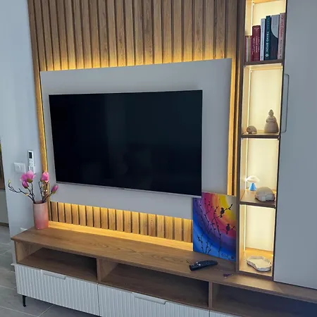 Gridis Qerret - One Bedroom Apartment, At Qerret Beach, Durres, Albania 格勒姆