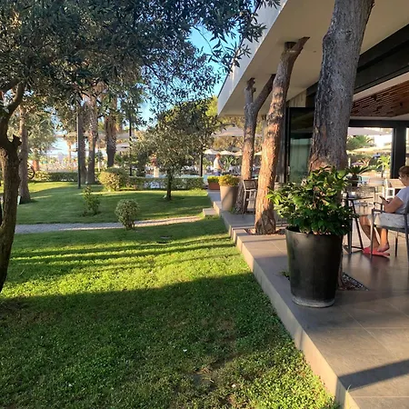 Gridis Qerret - One Bedroom Apartment, At Qerret Beach, Durres, Albania